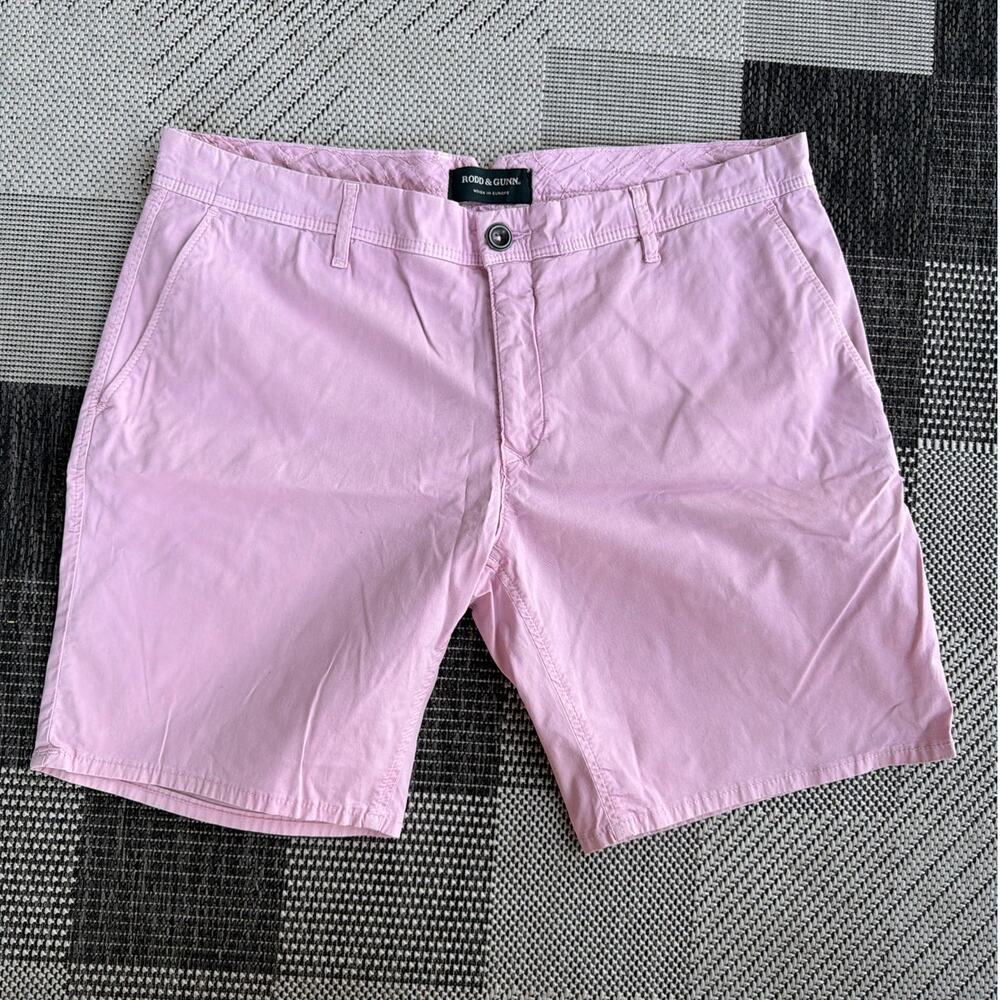 RODD & GUNN Men's Stretch Chino Shorts Size 36 Light Pink Flat Front NWT